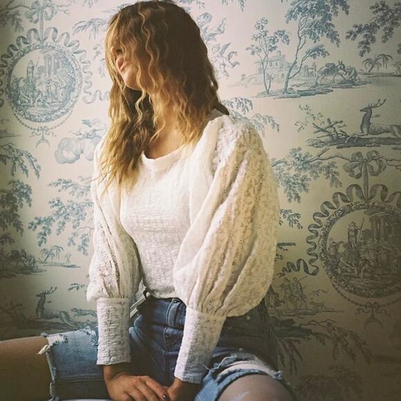 Free People Tea Time Puff Sleeve Lace Top Large New Cream Cut Out Cropped Boho - Picture 8 of 8